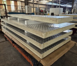 Panel sàn kho lạnh nhôm gân